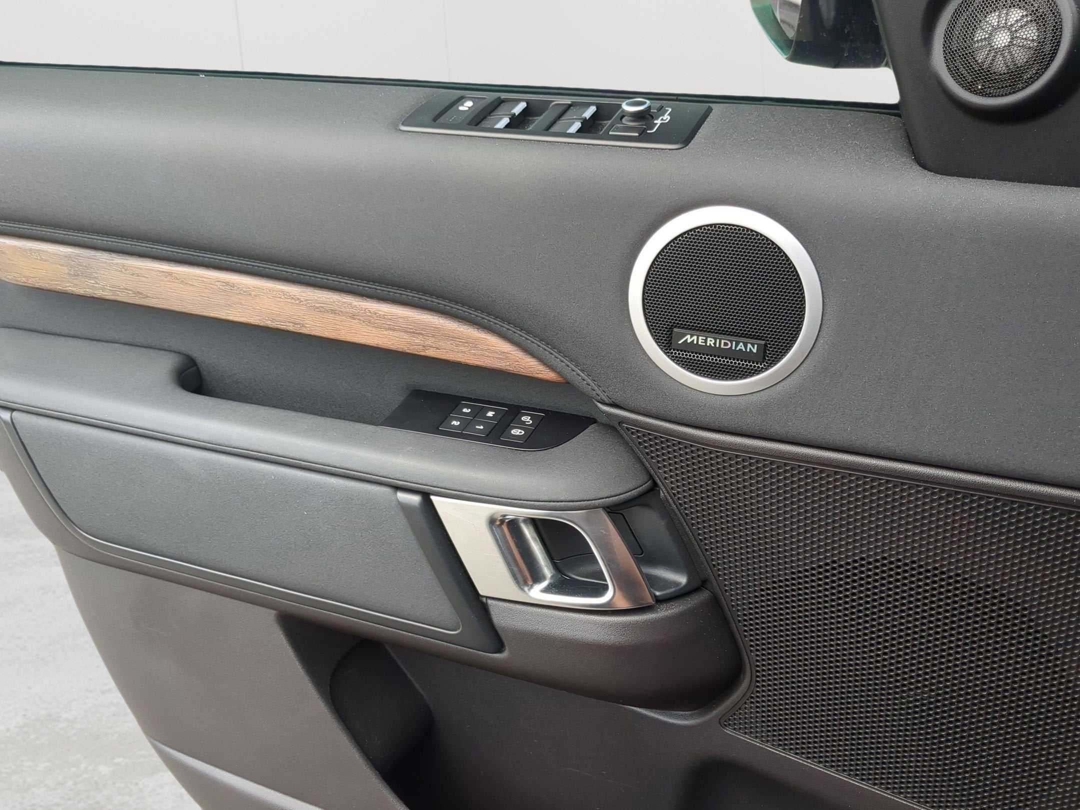 2018 Land Rover Discovery HSE