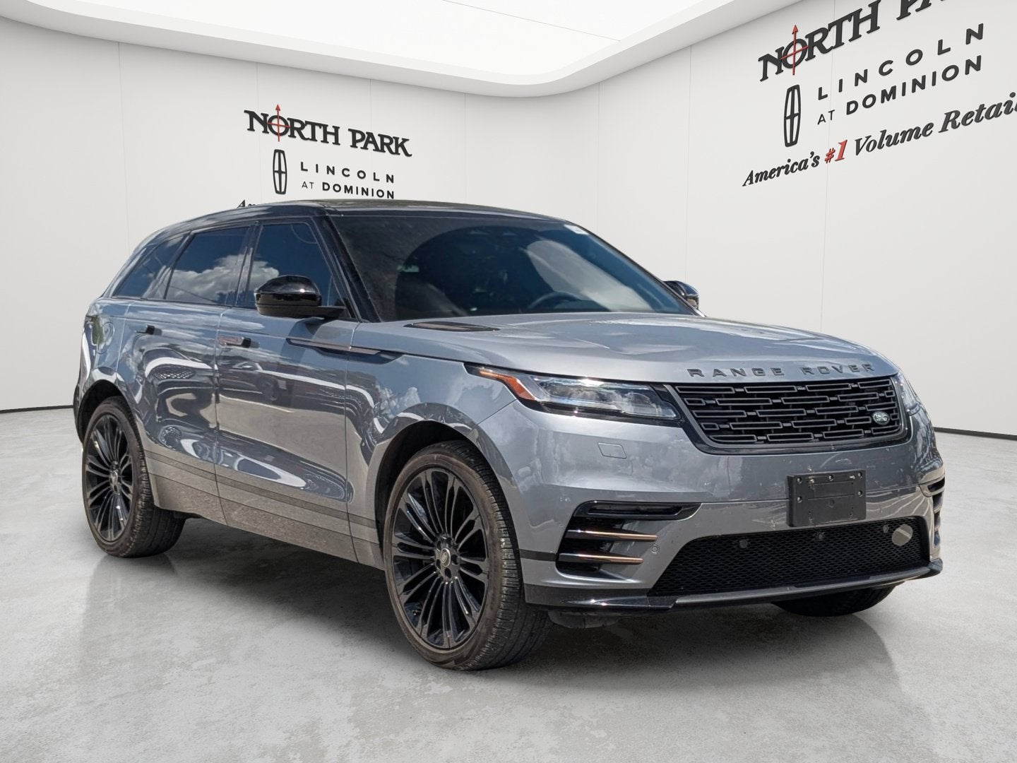 2024 Land Rover Range Rover Velar Dynamic HSE