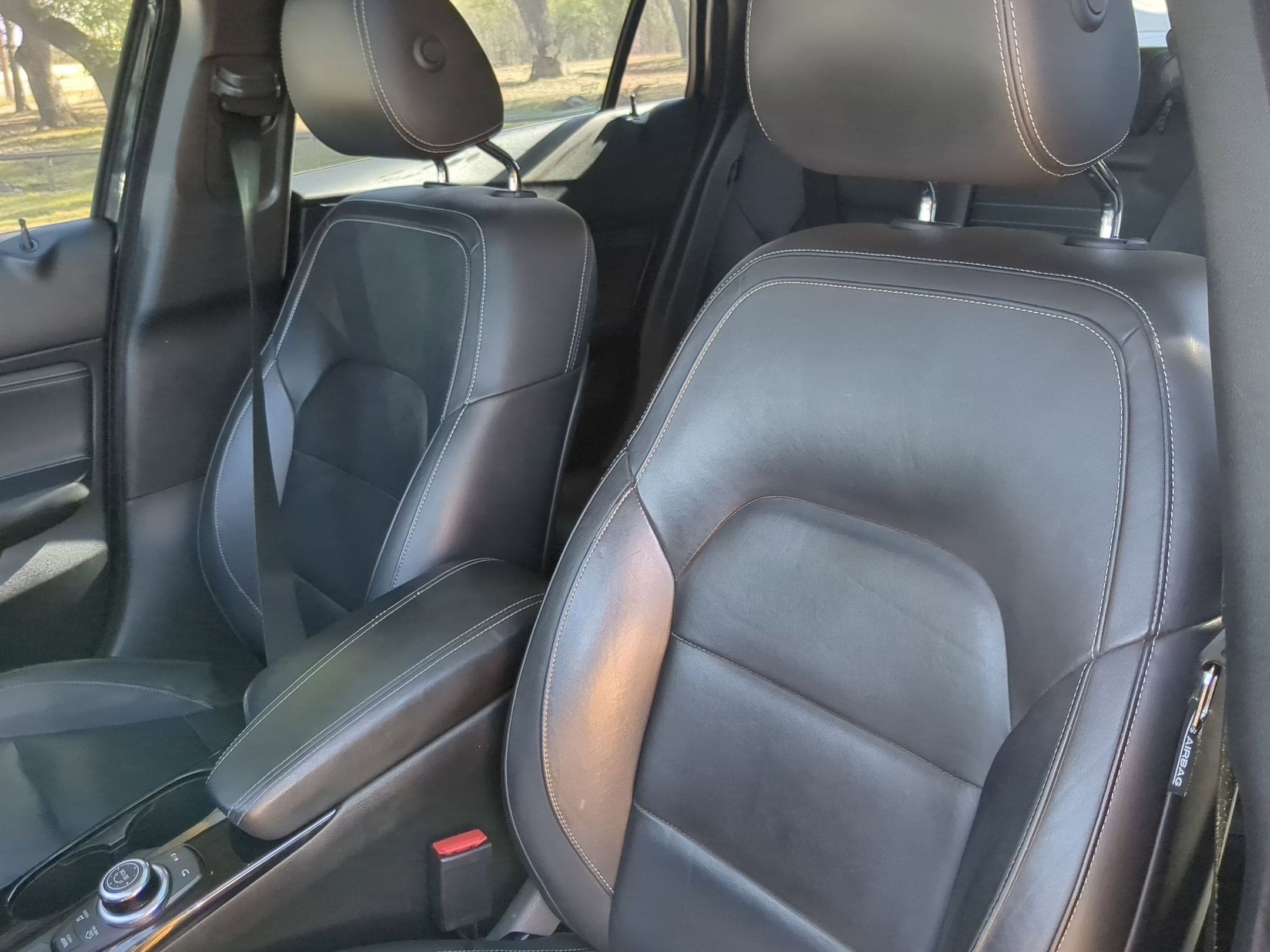 2017 INFINITI QX30 Premium