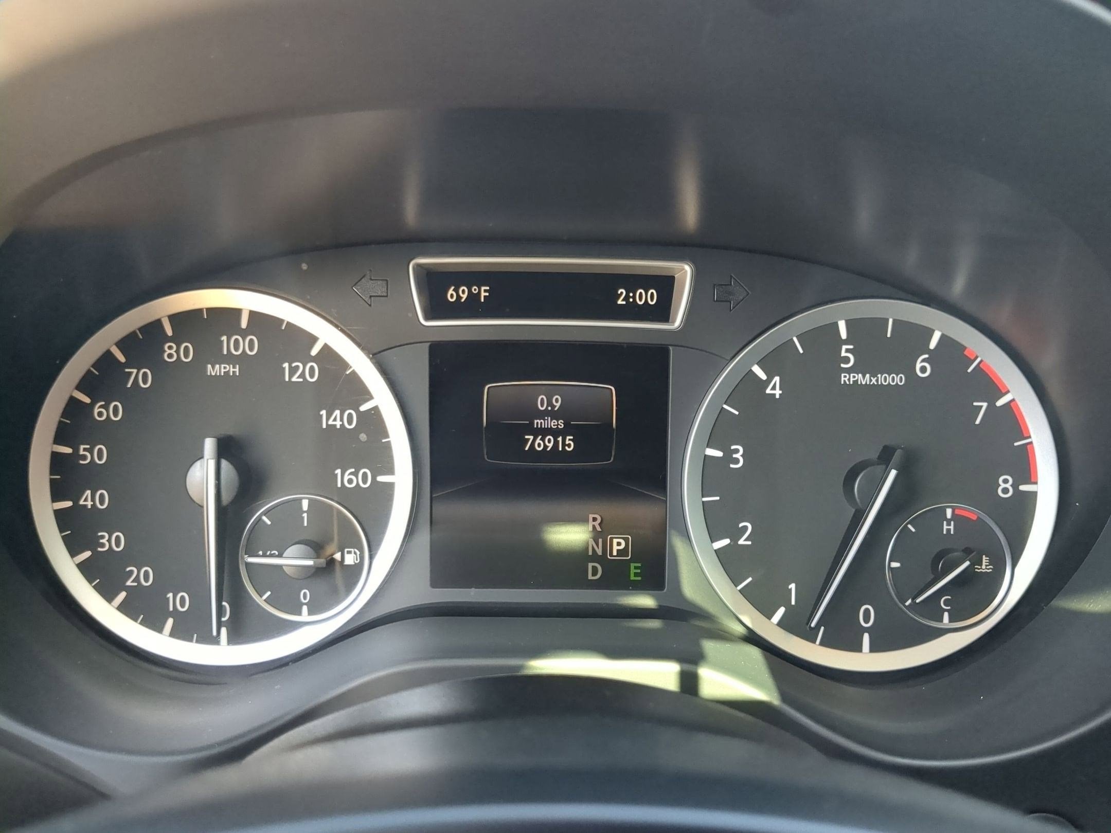 2017 INFINITI QX30 Premium