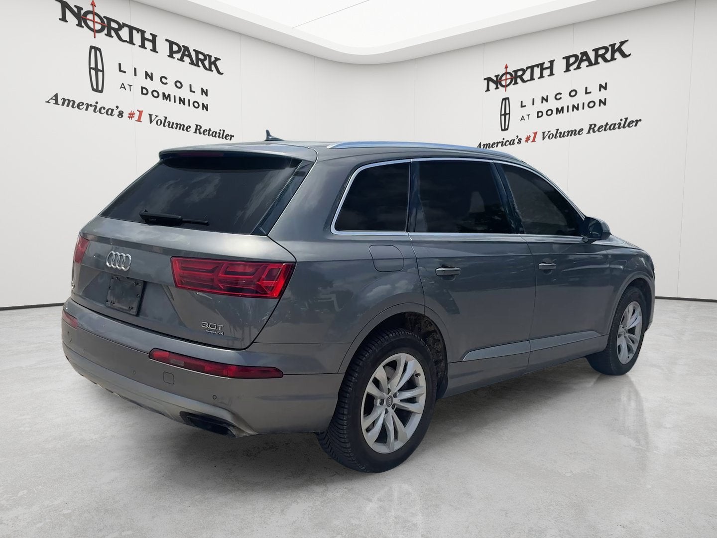 2017 Audi Q7 Premium Plus