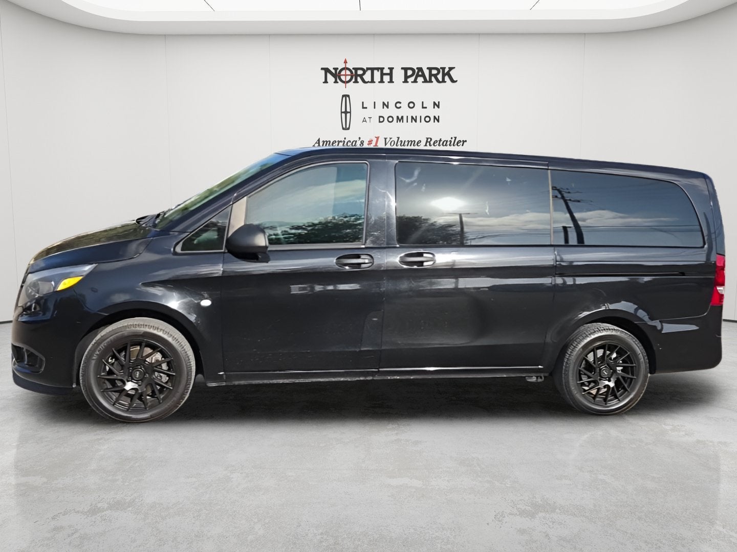 2019 Mercedes-Benz Metris Passenger Van Passenger