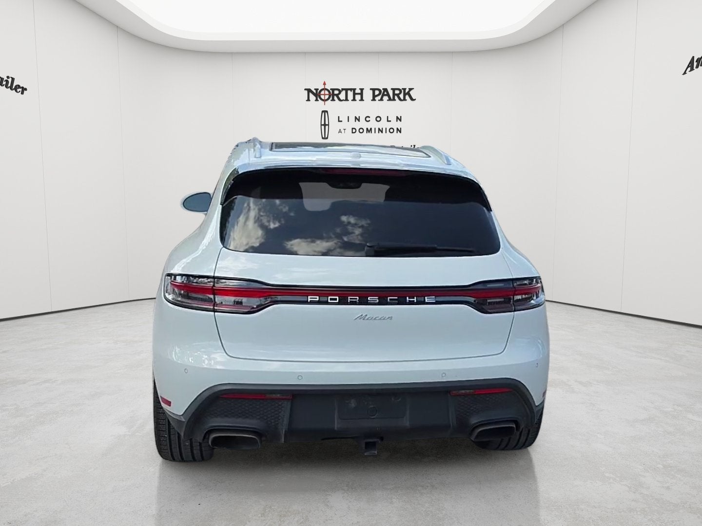 2024 Porsche Macan Base