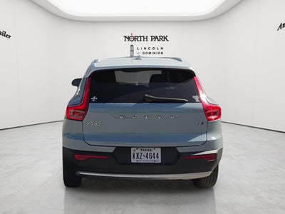 2019 Volvo XC40 Momentum